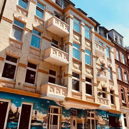 Schoene Ferienwohnung In Der City Koenigswohnung Jun Kiel Exterior foto
